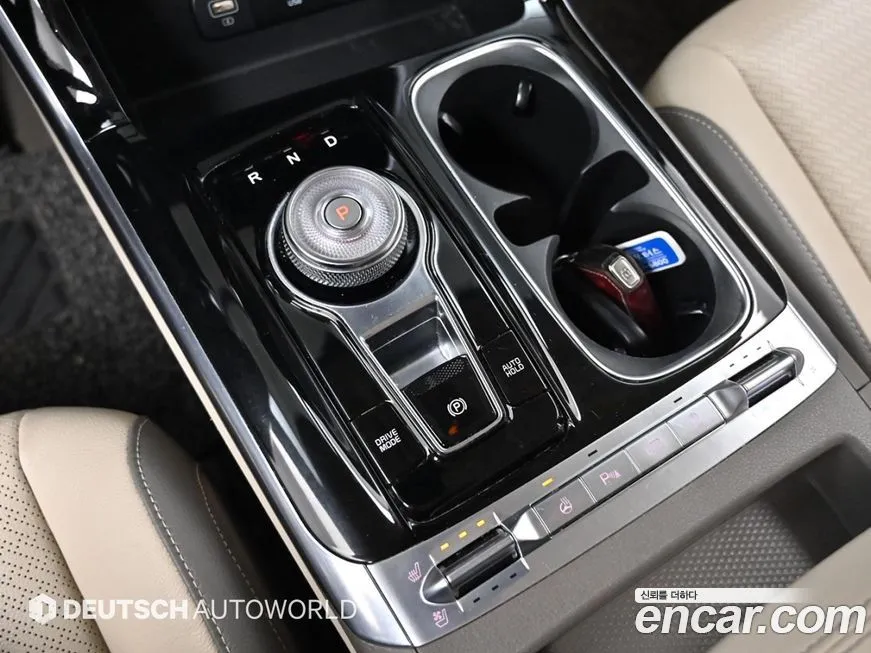 Kia Carnival — фото 10