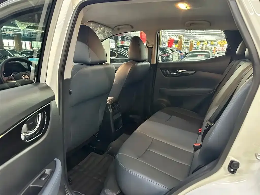 Nissan Qashqai 2025 из CN, фото 2