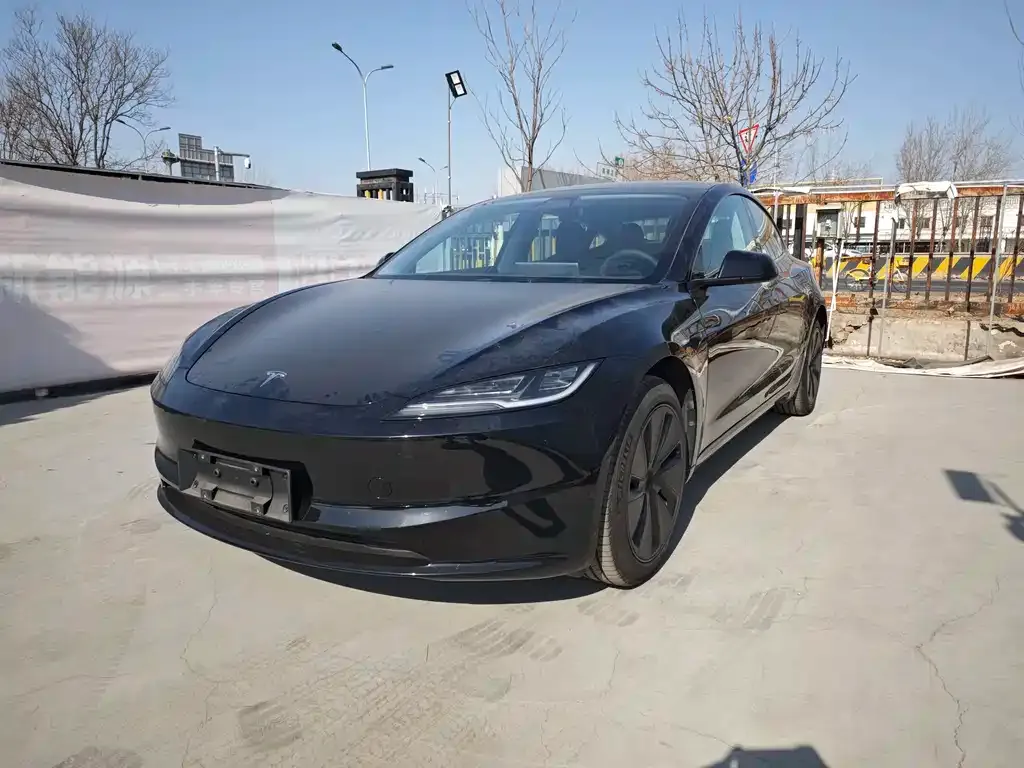 Tesla Model 3 2023 из CN, фото 1