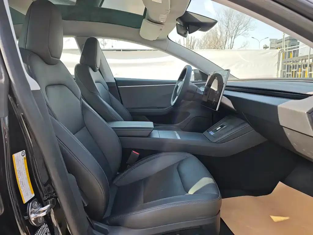 Tesla Model 3 2023 из CN, фото 4
