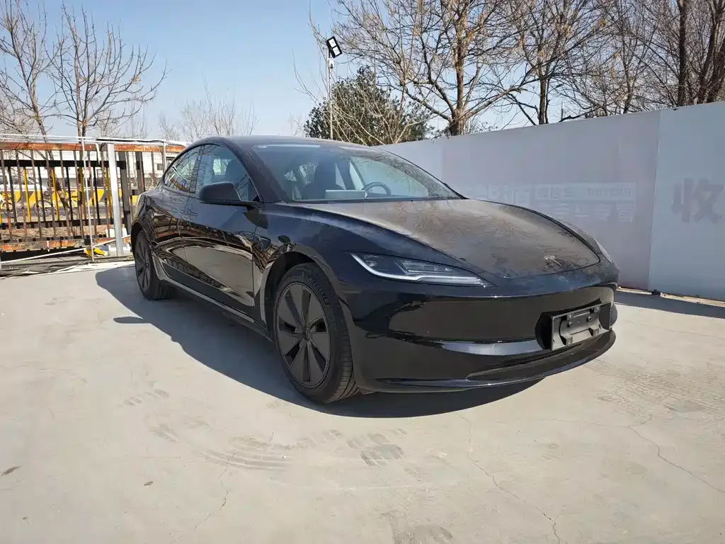 Tesla Model 3 2023 из CN, фото 2