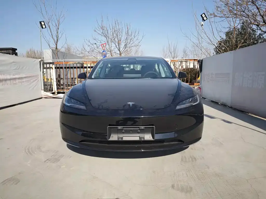 Tesla Model 3 2023 из CN, фото 7