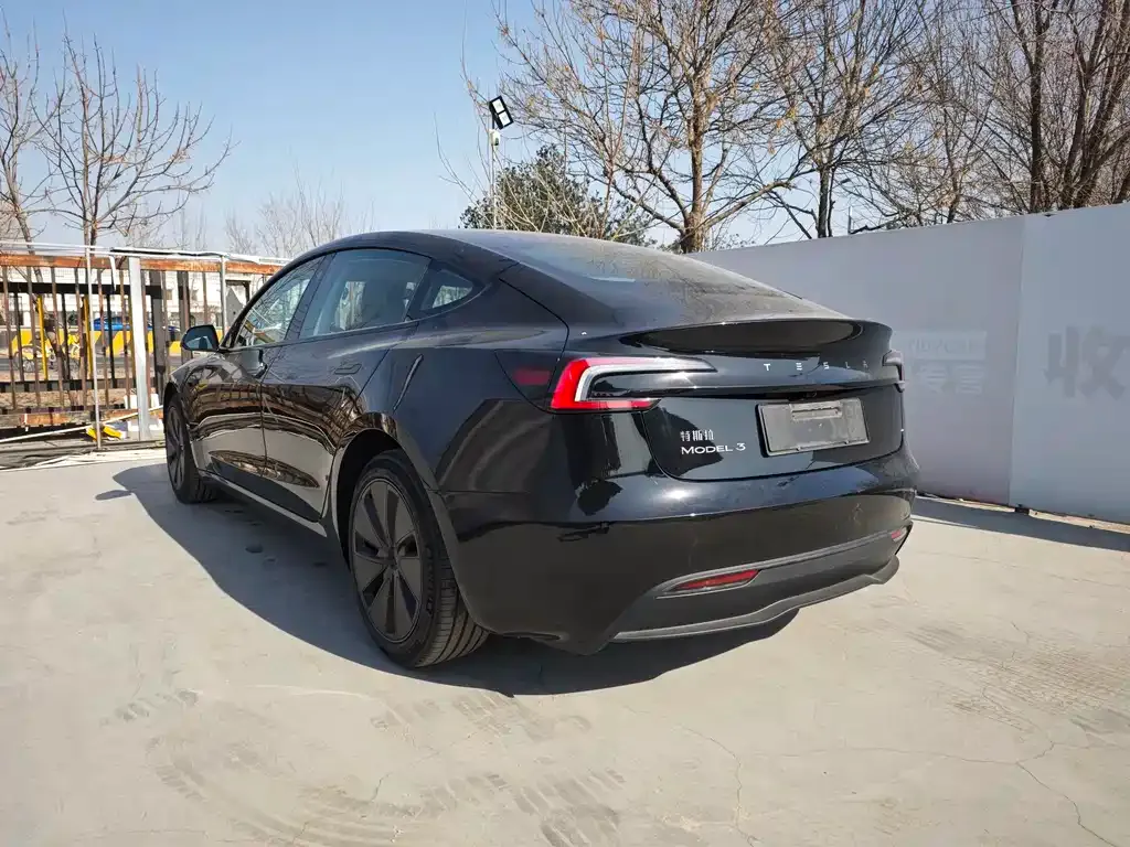 Tesla Model 3 2023 из CN, фото 5