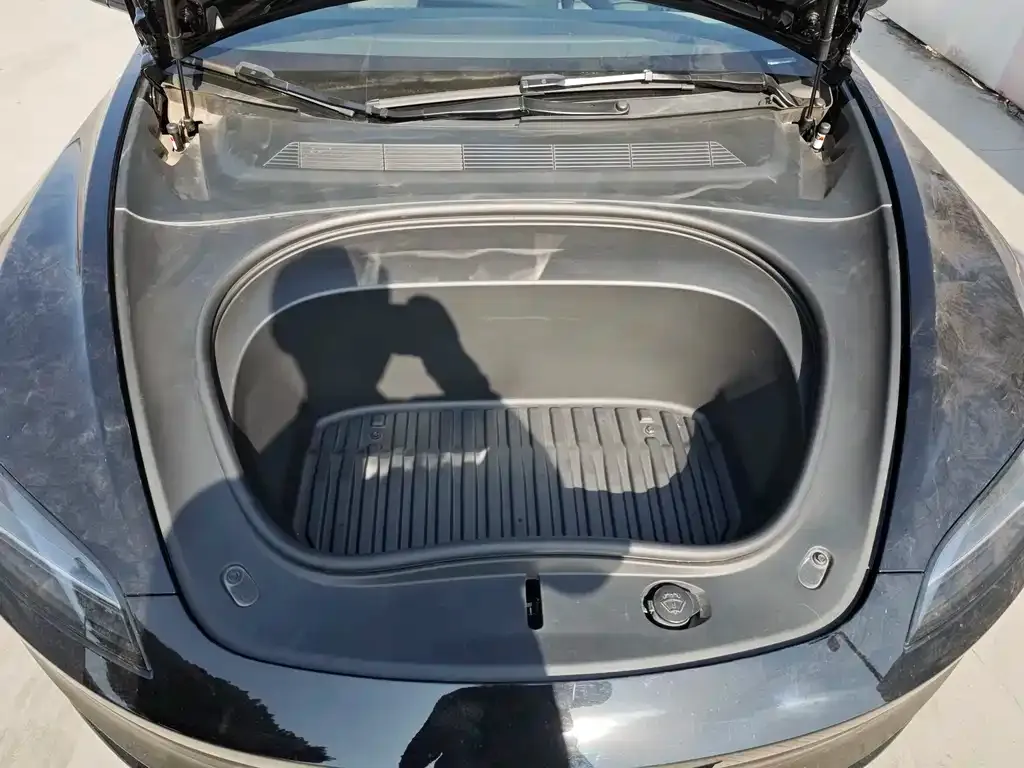 Tesla Model 3 2023 из CN, фото 8