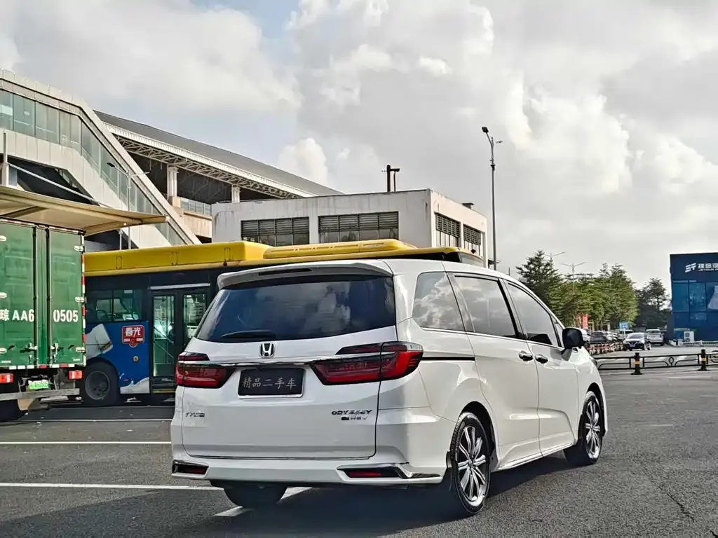 Honda Odyssey 2023 из CN, фото 3