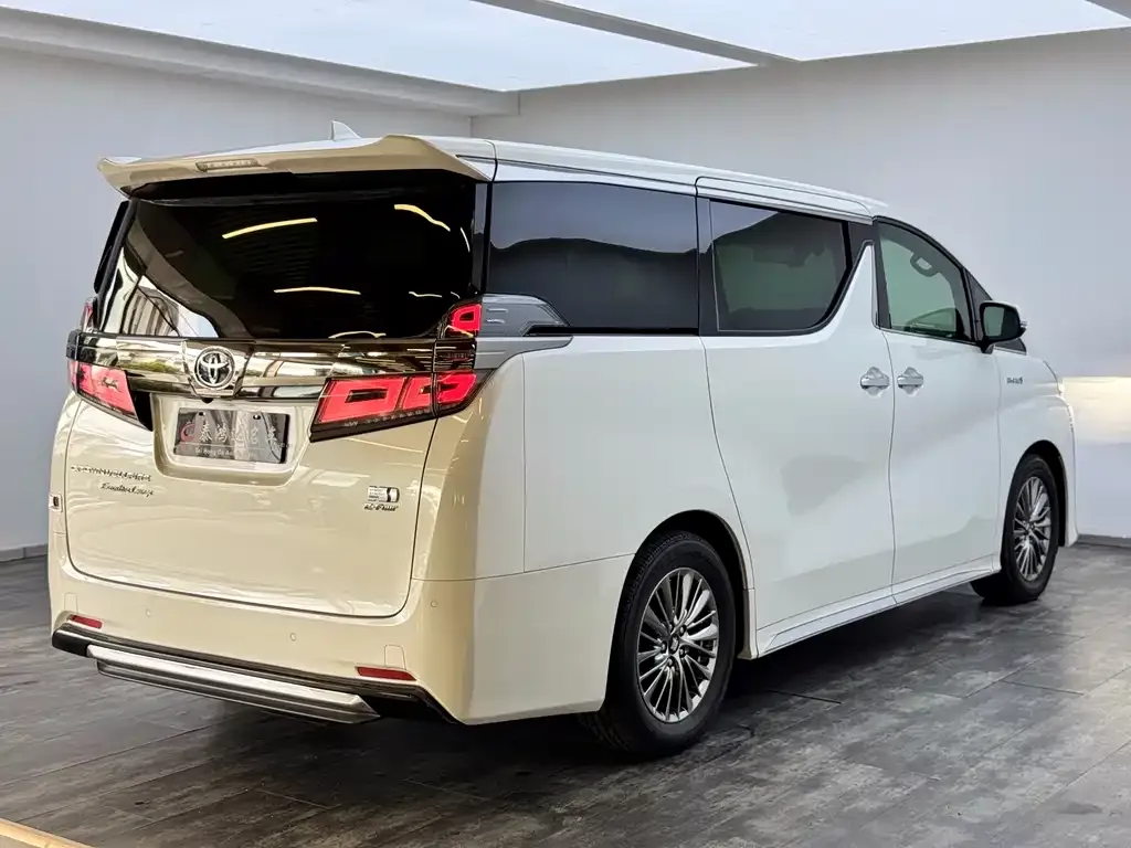 Toyota Vellfire 2022 из CN, фото 7