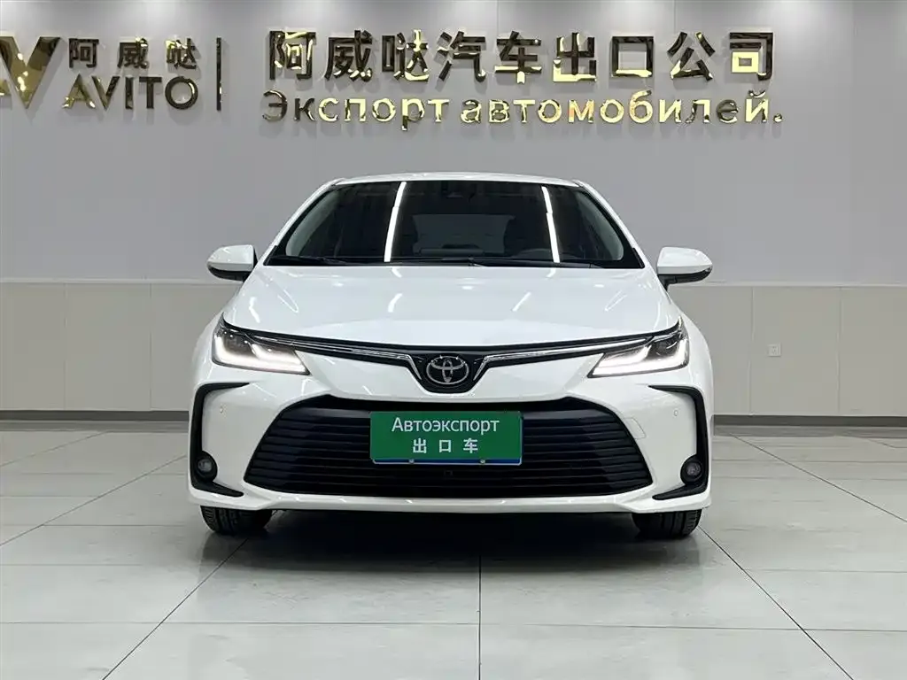 Toyota Corolla 2023 из CN, фото 2