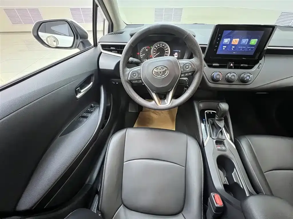 Toyota Corolla 2023 из CN, фото 10