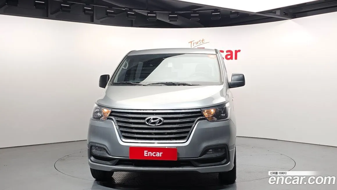 Hyundai Starex 2021 из KR, фото 2