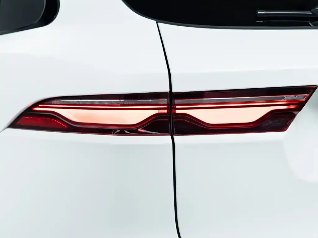 Jaguar F-PACE 2024 из CN, фото 2