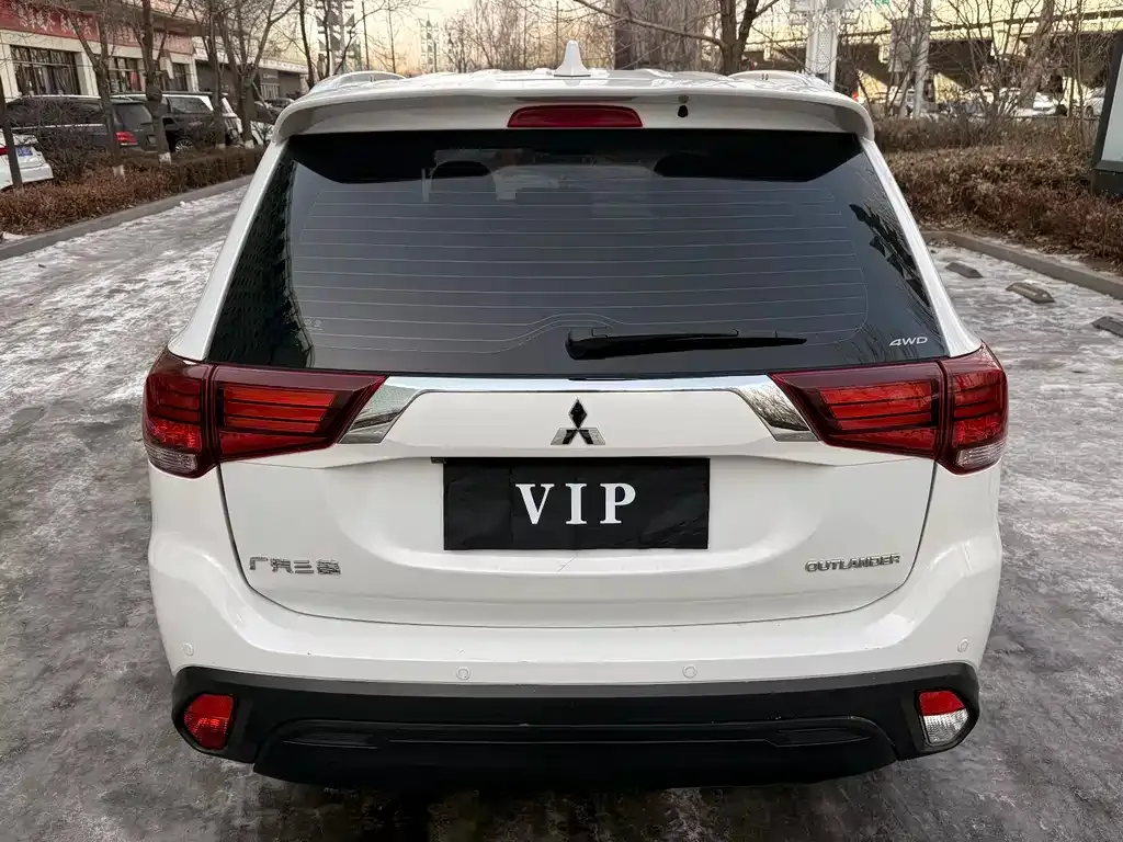 Mitsubishi Outlander 2021 из CN, фото 6