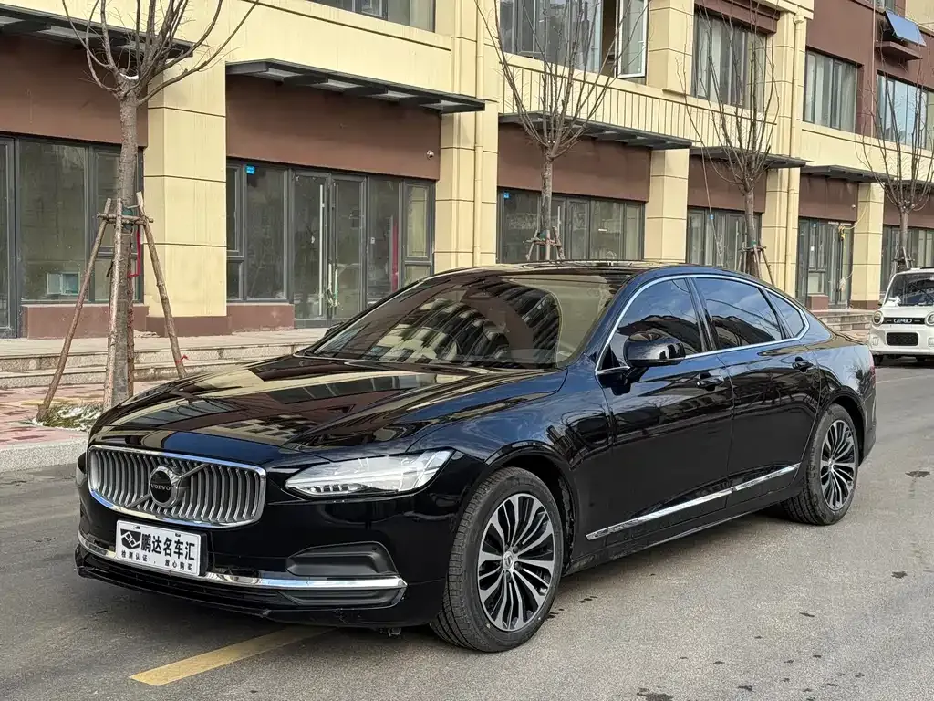 Volvo S90 2023 из CN, фото 1