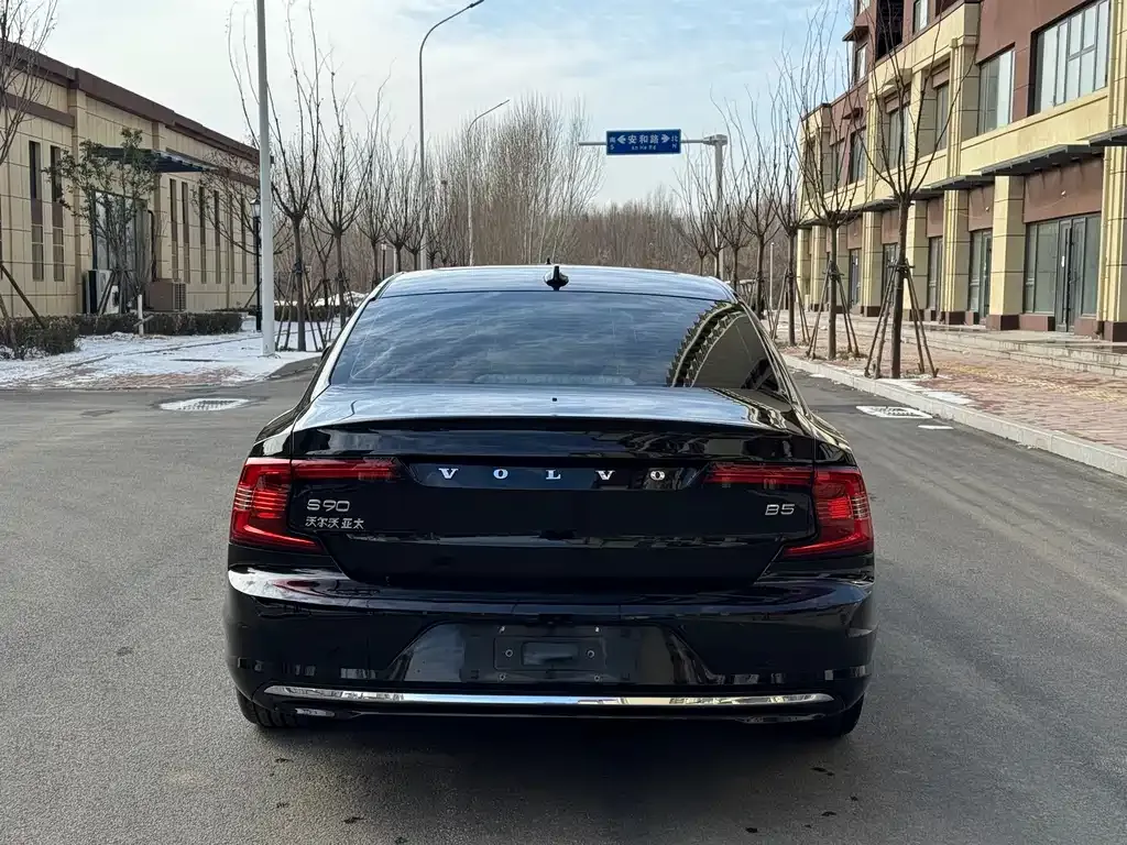 Volvo S90 2023 из CN, фото 8