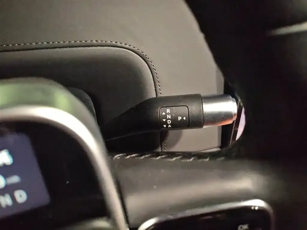 Li Auto L8 2025 из CN, фото 2