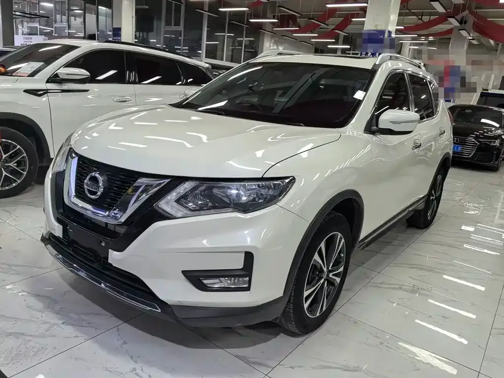 Nissan X-Trail 2023 из CN, фото 1