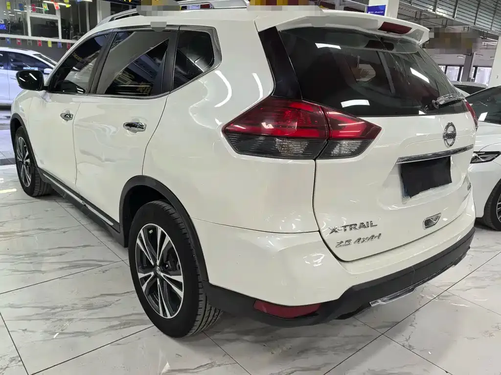 Nissan X-Trail 2023 из CN, фото 3