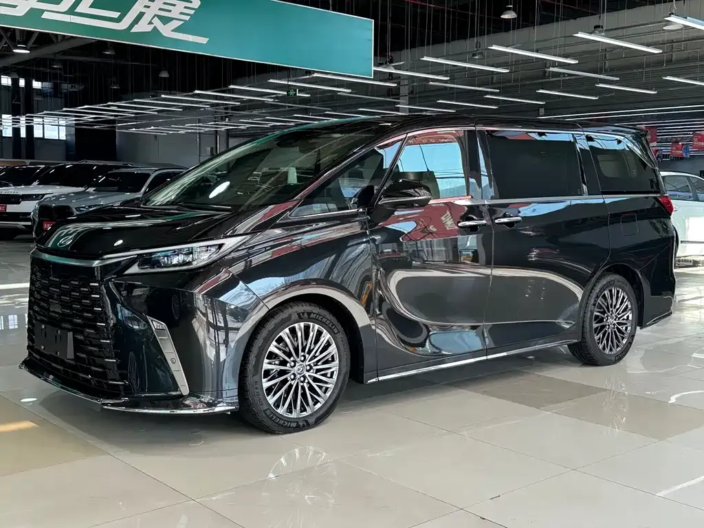 Lexus LM 2025 из CN, фото 1