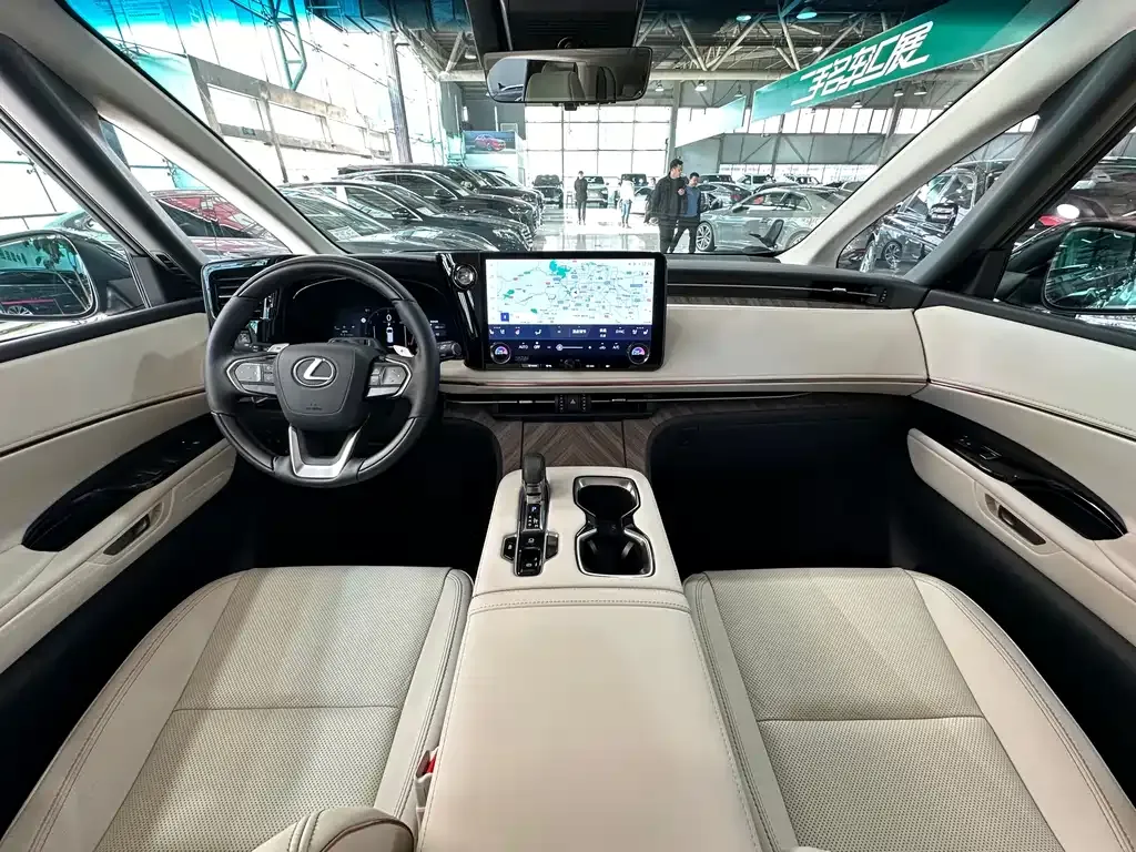Lexus LM 2025 из CN, фото 8
