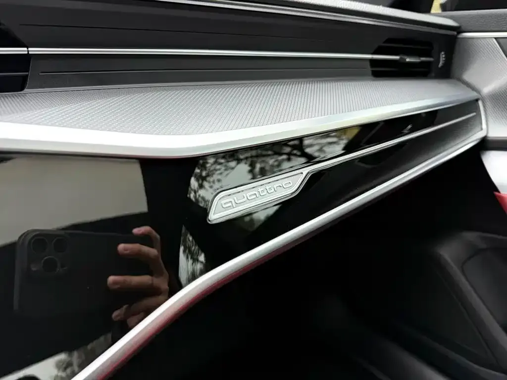 Audi A7L 2024 из CN, фото 2