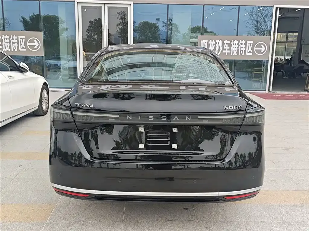 Nissan Teana — фото 3