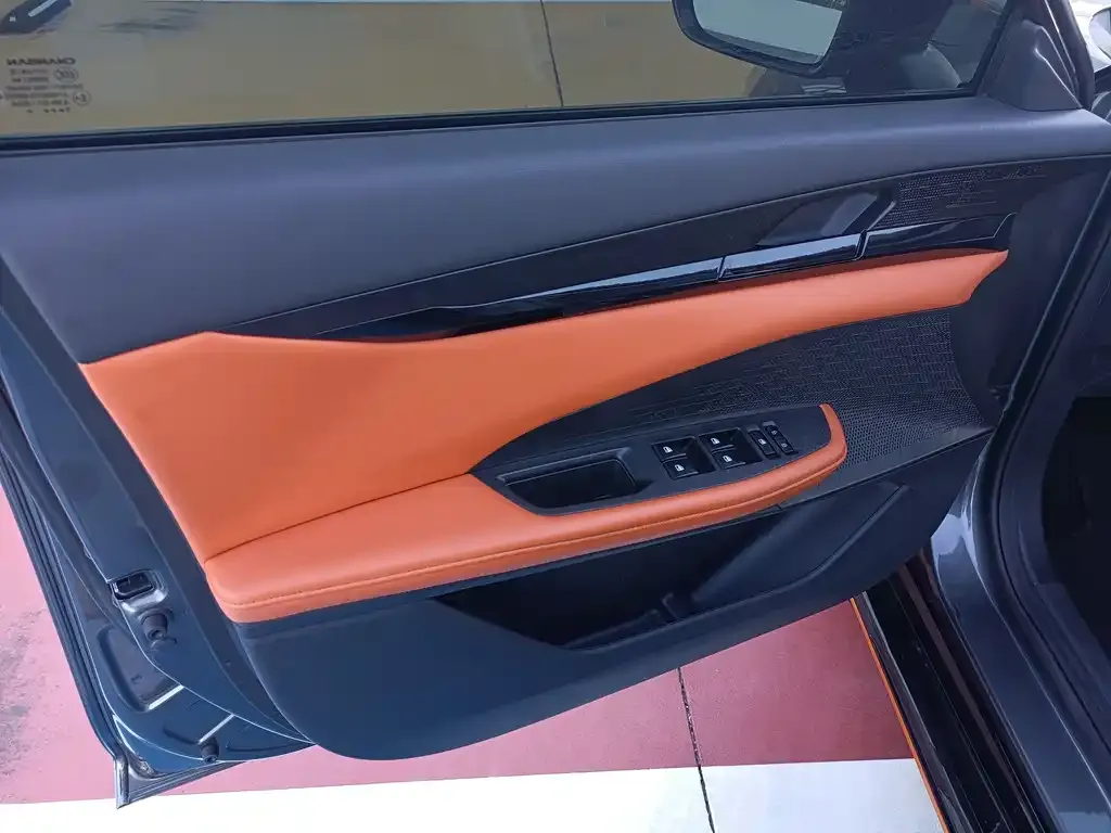 Changan UNI-V 2023 из CN, фото 5
