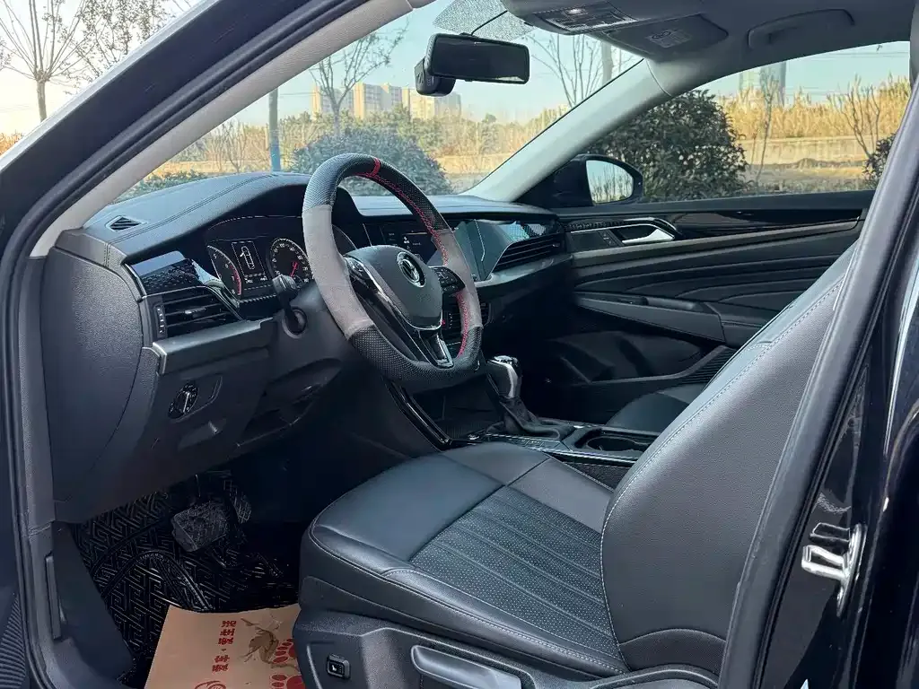 Volkswagen Passat 2021 из CN, фото 8