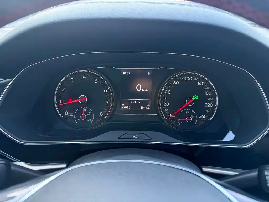 Volkswagen Passat 2021 из CN, фото 2
