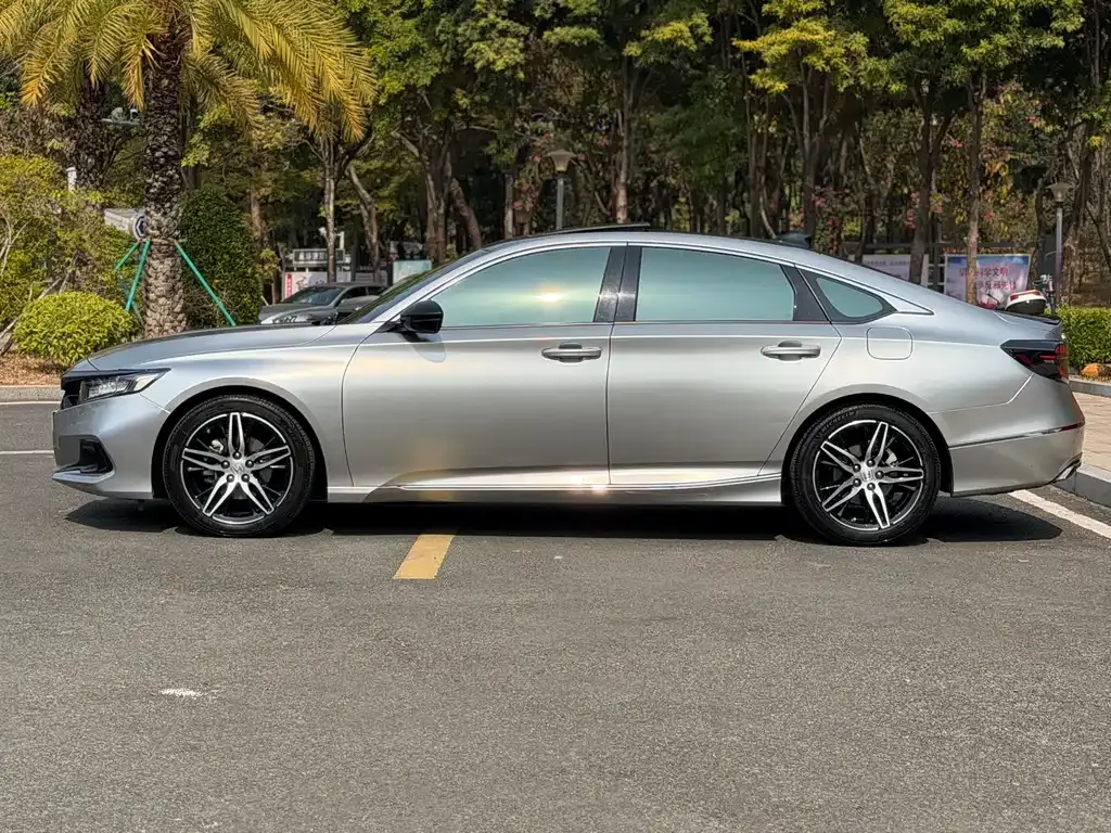 Honda Accord 2023 из CN, фото 4
