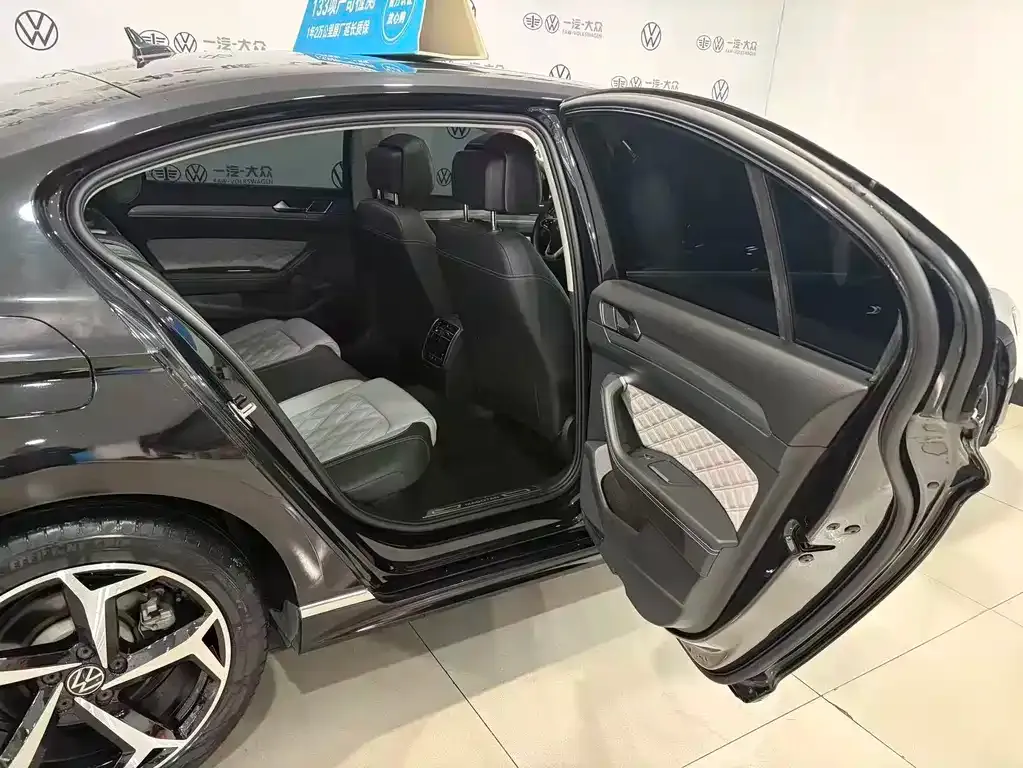 Volkswagen Magotan 2024 из CN, фото 9