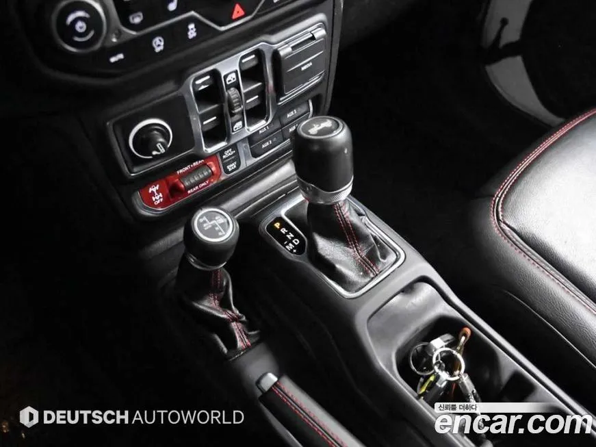 Jeep Wrangler 2021 из KR, фото 9