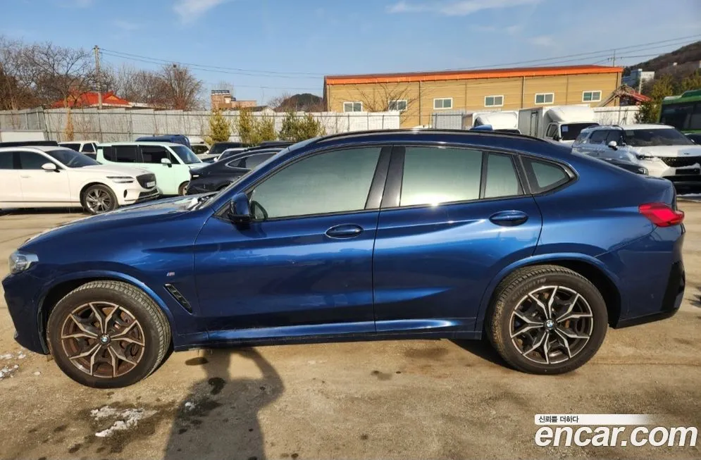 BMW X4 2023 из KR, фото 3