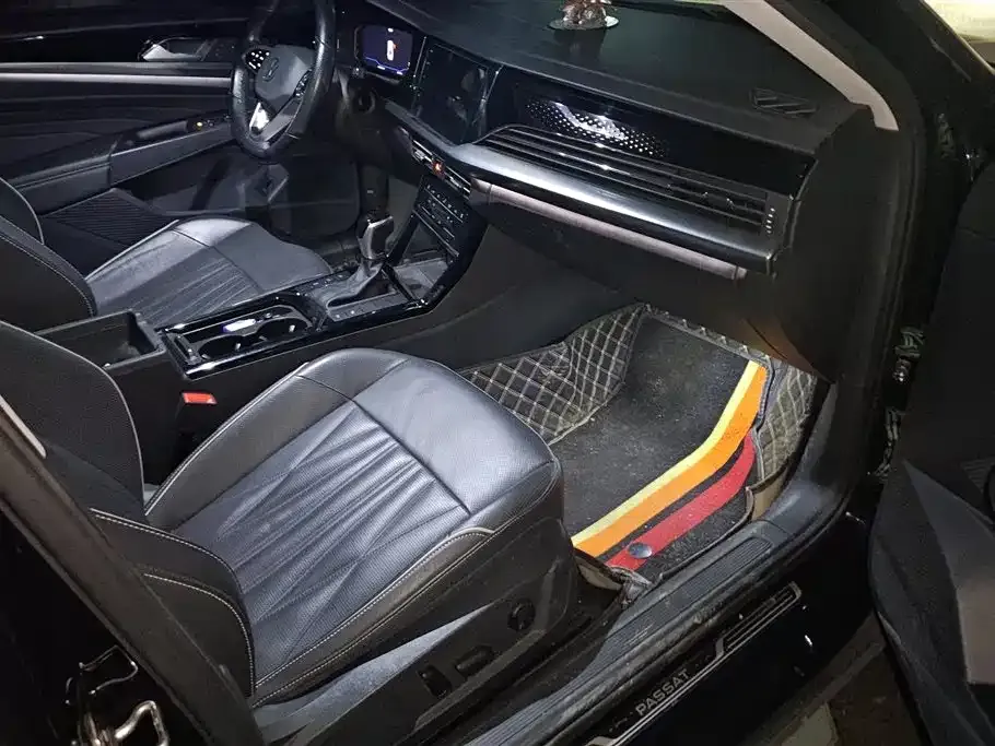 Volkswagen Passat 2022 из CN, фото 10