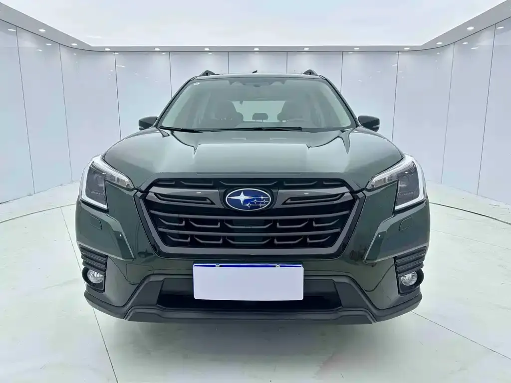 Subaru Forester 2022 из CN, фото 2
