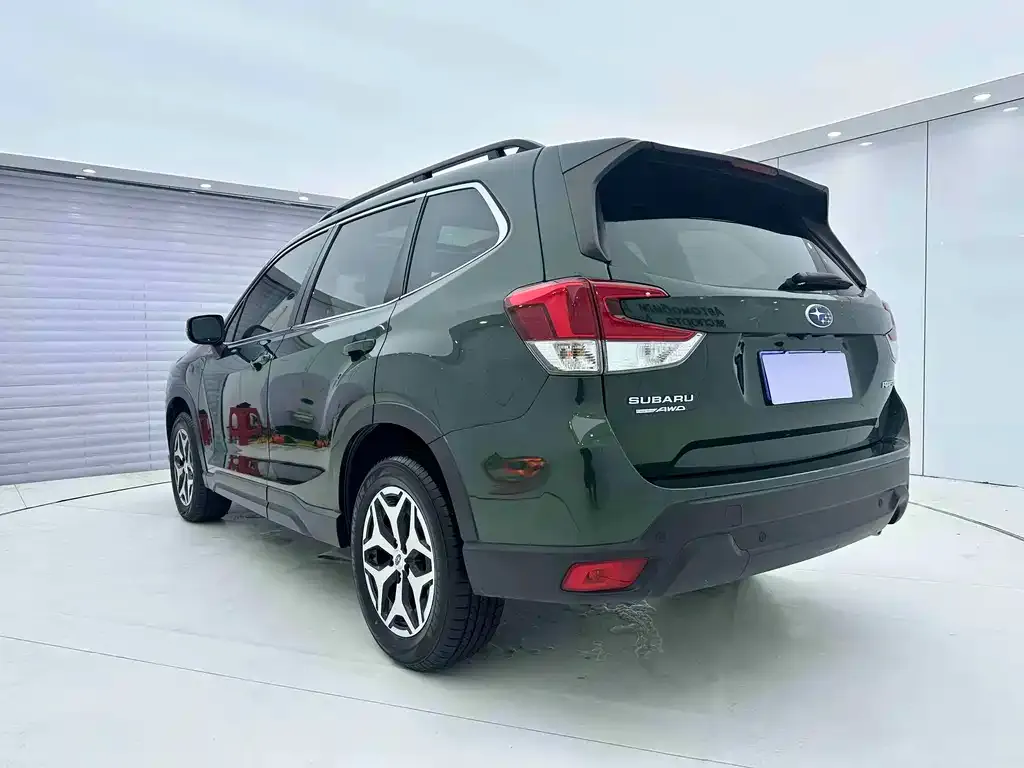 Subaru Forester 2022 из CN, фото 4