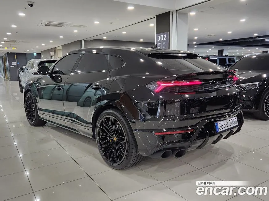 Lamborghini Urus 2025 из KR, фото 8