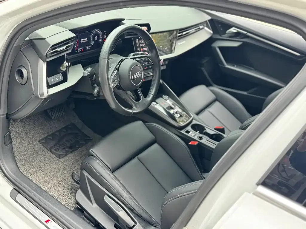 Audi A3 2021 из CN, фото 10