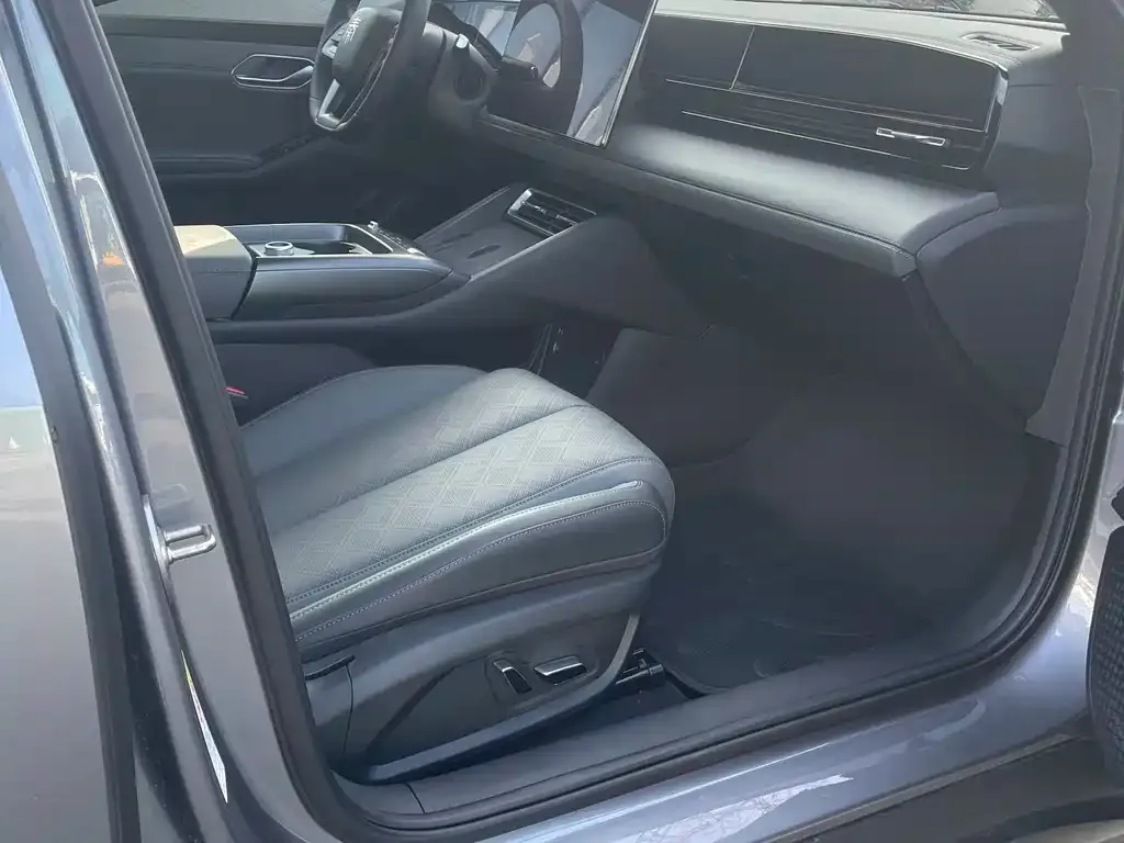 BYD Qin L 2025 из CN, фото 2
