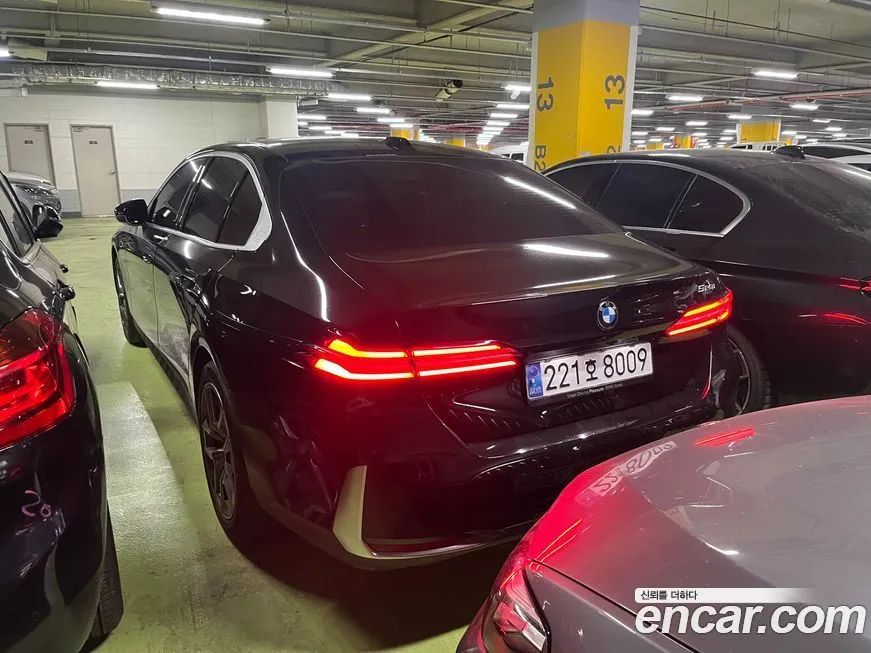 BMW 5-Series 2024 из KR, фото 7