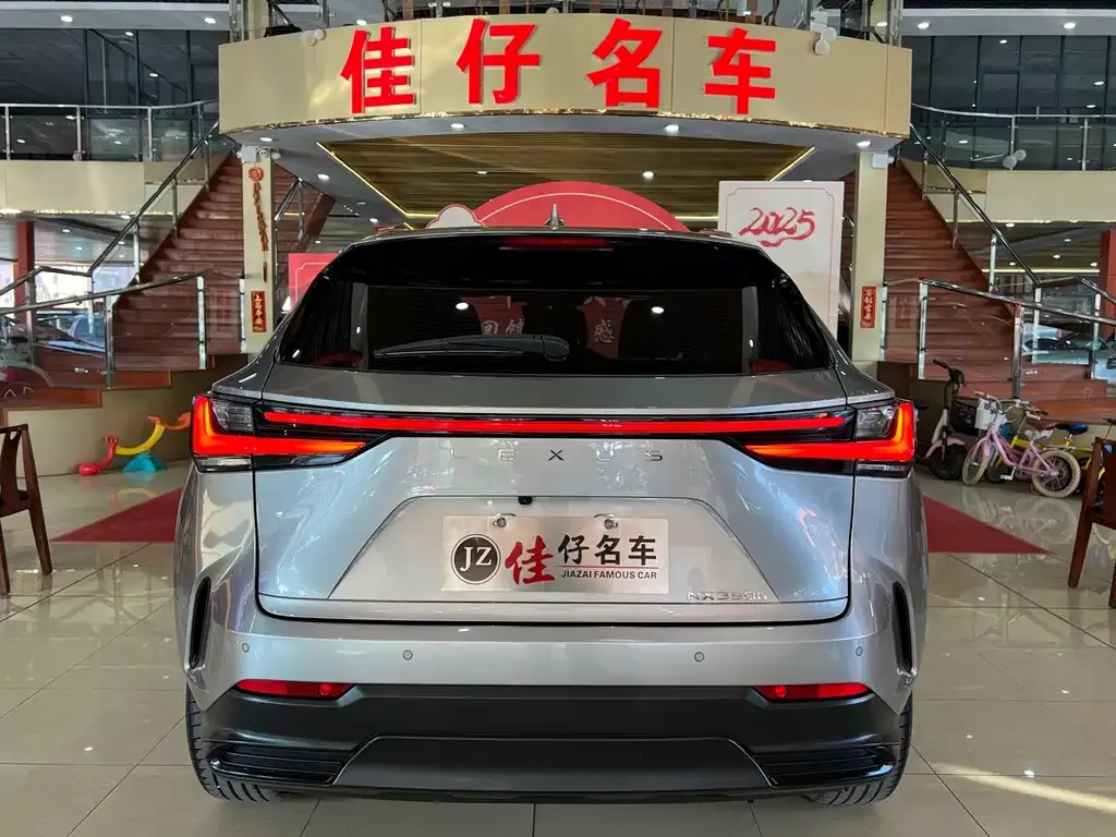 Lexus NX 2021 из CN, фото 8