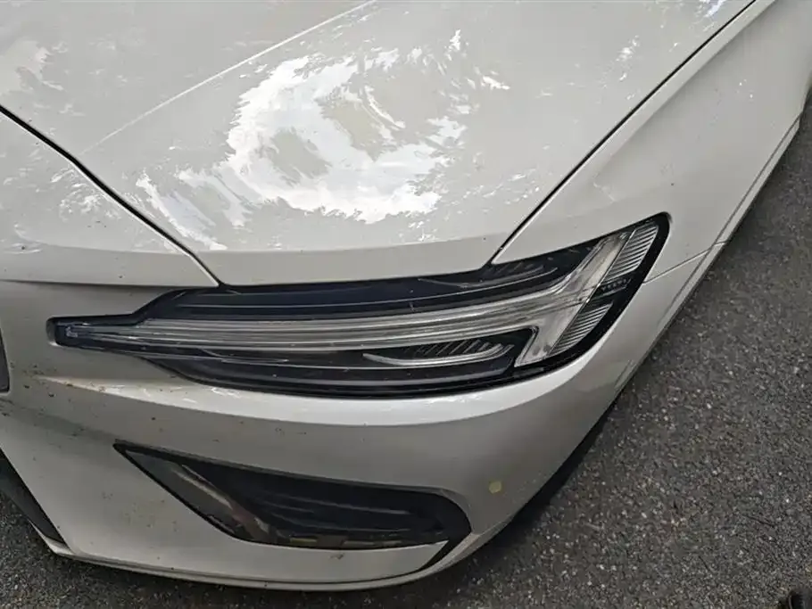 Volvo S60 2025 из CN, фото 9