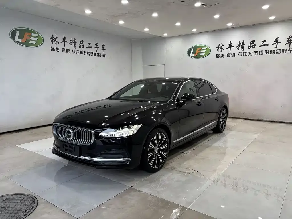 Volvo S90 2025 из CN, фото 1