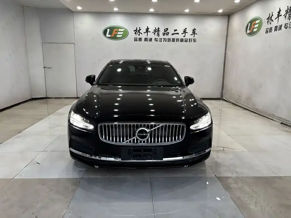 Volvo S90 2025 из CN, фото 4