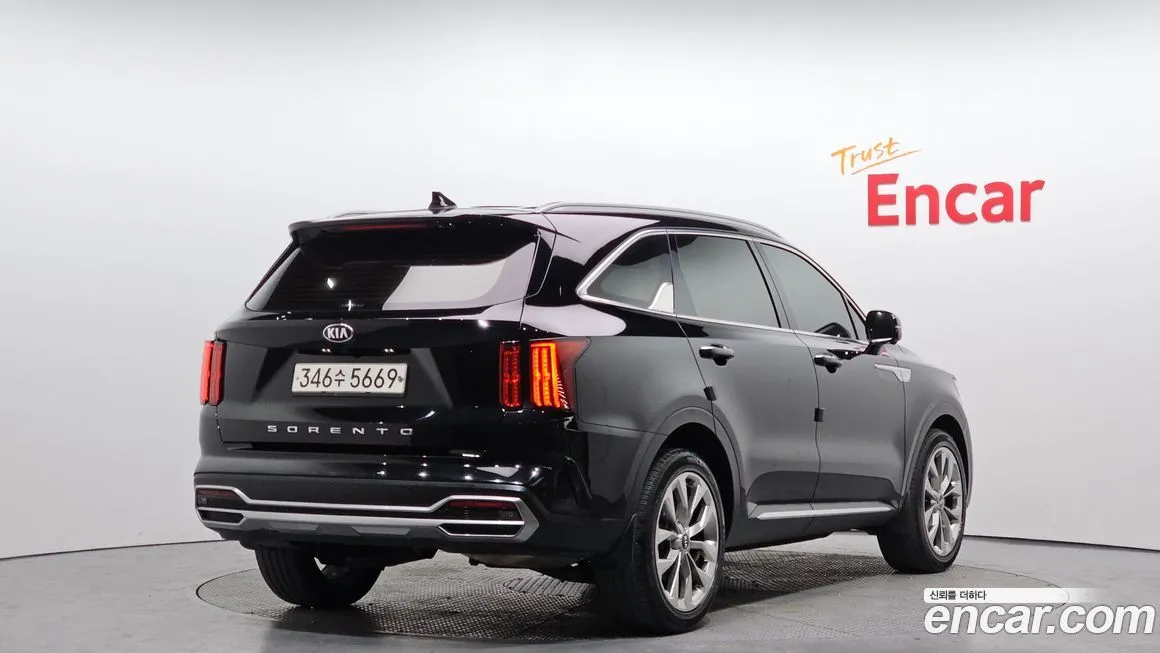 Kia Sorento — фото 5