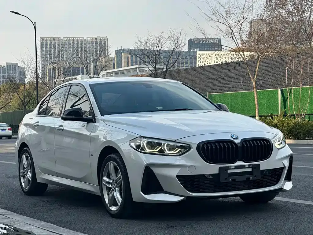 BMW 1 Series 2021 из CN, фото 10