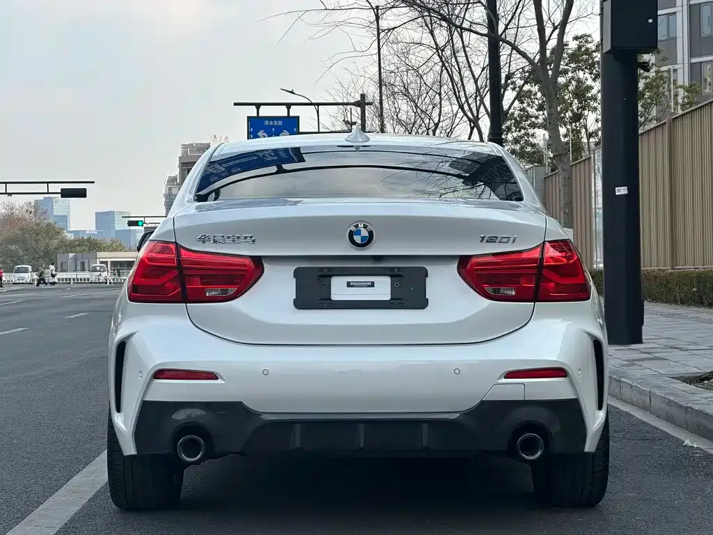 BMW 1 Series 2021 из CN, фото 6