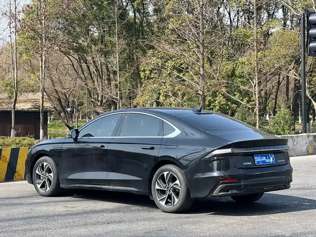 Lincoln Z 2023 из CN, фото 8