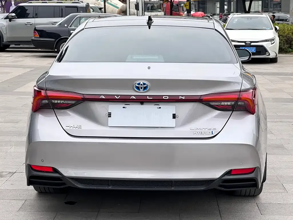 Toyota Avalon 2021 из CN, фото 2