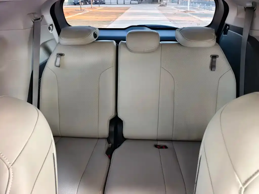 Toyota Granvia 2024 из CN, фото 7