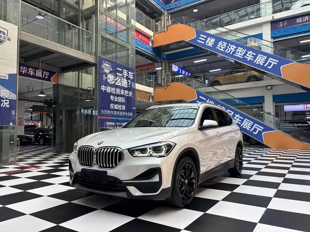 BMW X1 2021 из CN, фото 1