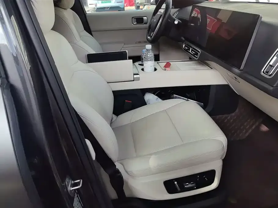Li Auto L8 2023 из CN, фото 3